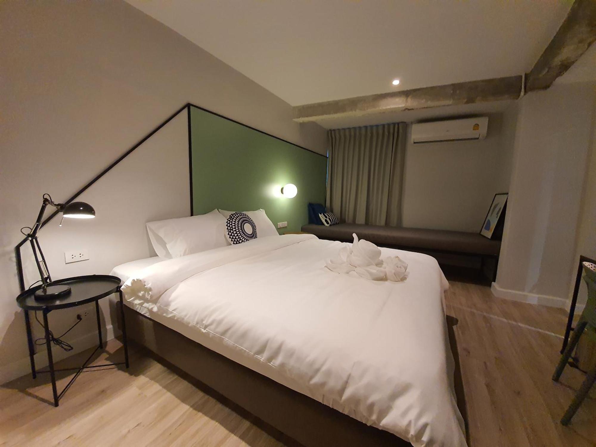 Roompini Бангкок Номер фото